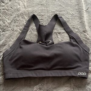 EUC WOMENS Lorna Jane Black Sports Bra size small
